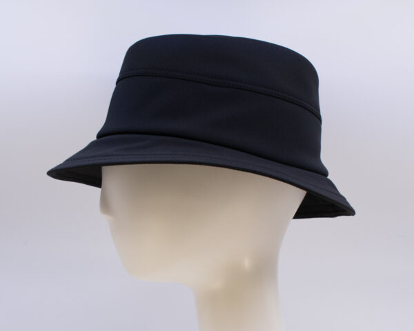 Cloudburst: Dakota - Black (Side View)