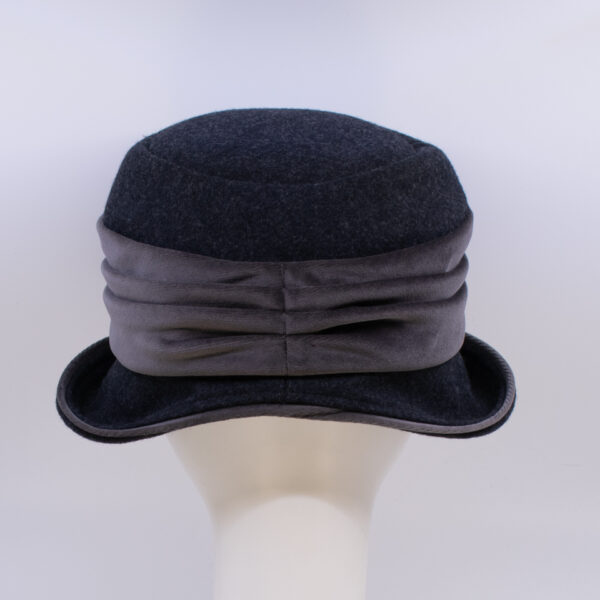 Wool Classic: Jeanette (Velvet) - Midnight/Grey (Back View)