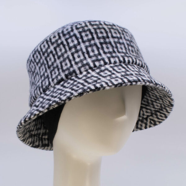 Mohair: Avery - Black/White Check (Side View 2) (Ear Cuff)