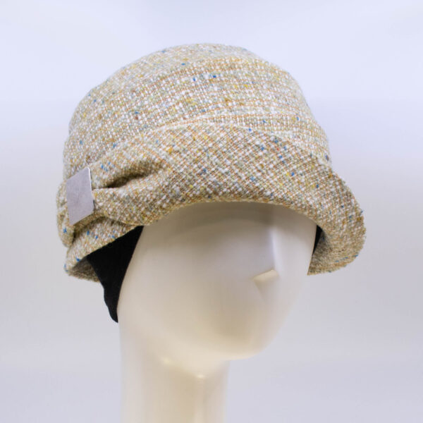 Tweeds: Lexi - Pistachio (Side View 2 Ear Cuff)