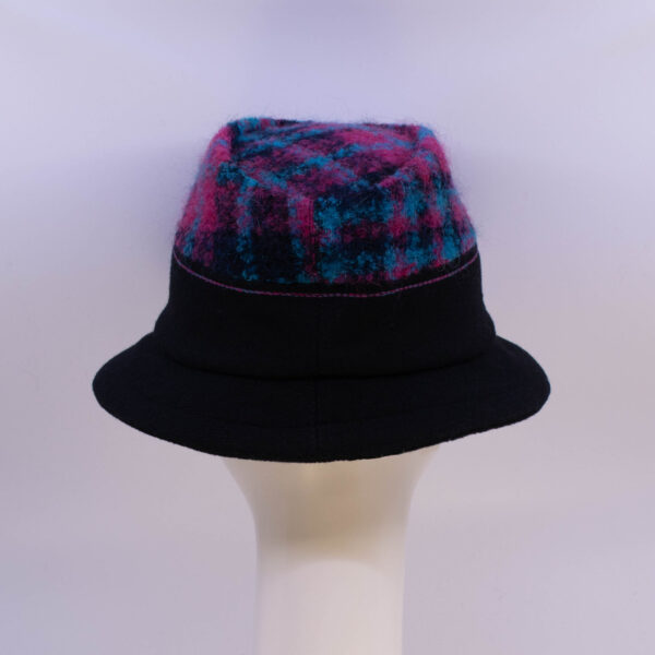 London: Dale - Plaid/Black (Back View)