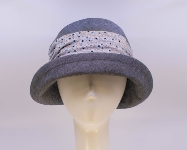 Chambray: Jeanette - Grey/Daisy