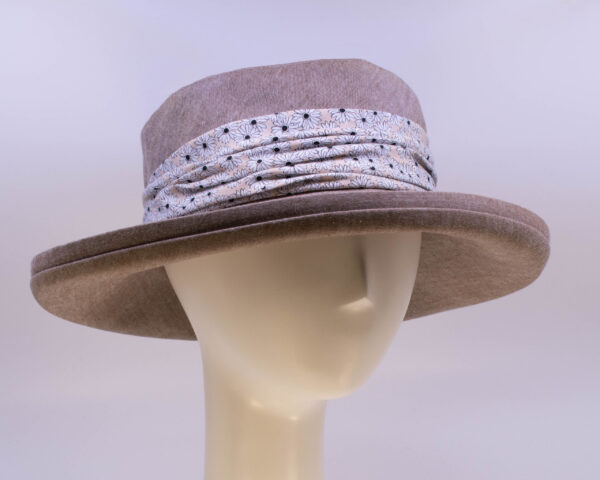 Chambray: Bridget - Sepia/Daisy (Side View 2)