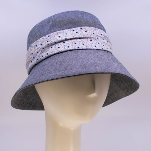 Chambray: Felice (Wrap) - Grey/Daisy (Side View 2)