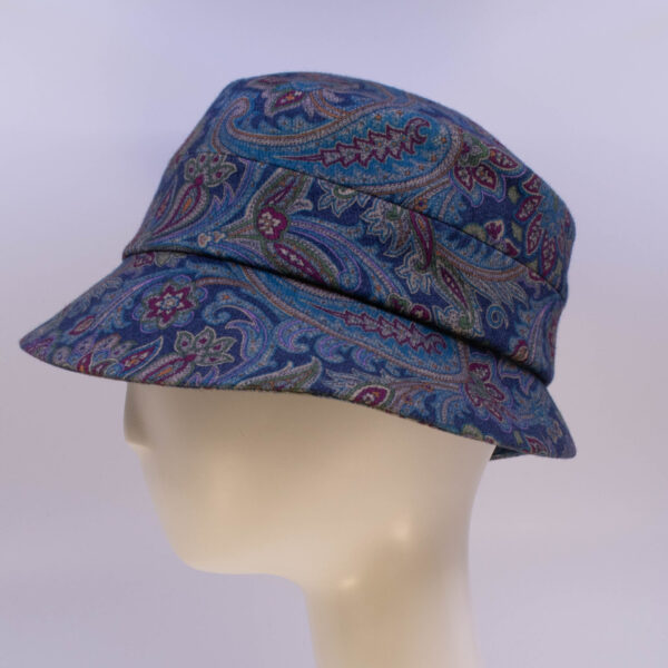 Paisley: Kaitlin - Paisley (Side View)