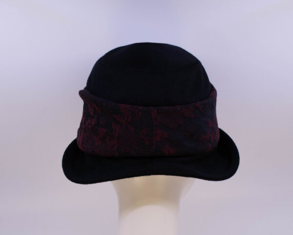 Rose: Jeanette - Black/Baroque Rose (Back View)