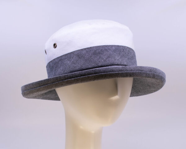 Chambray: Miranda - White/Grey (Side View 2)