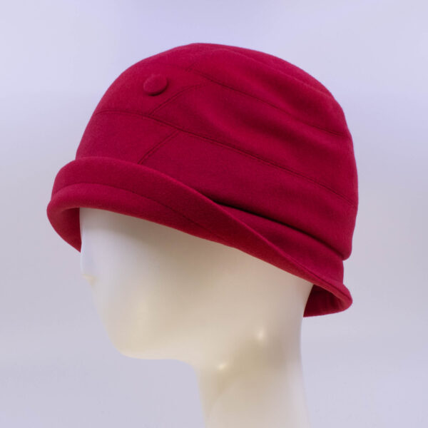 Wool Classic: Bobbi - Red (Side View)