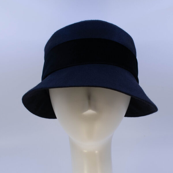 Wool Classic: Kaitlin (Velvet) - Navy/Black