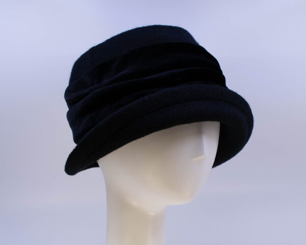 Boiled Wool: Jeanette (Velvet) - Black/Black (Side View 2)