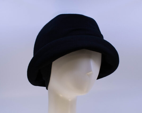 Jersey Girl: Renée - Black Merino (Side View 2 Ear Cuff)